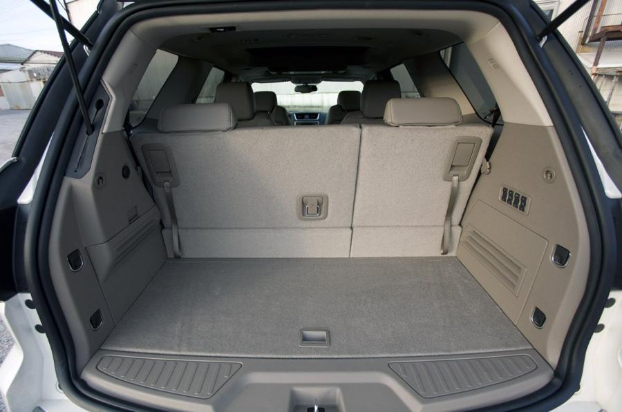  GMC Acadia Denali 2012 года  (фото 30 из 67)